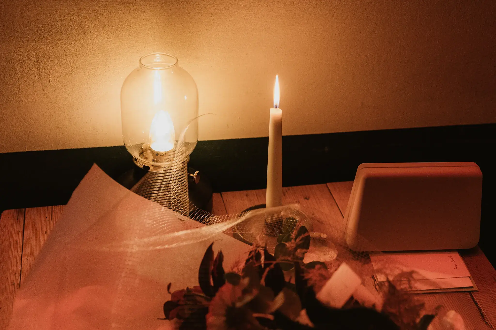 Wedding photography by Bert Van Den Eeckhaut — candlelit table